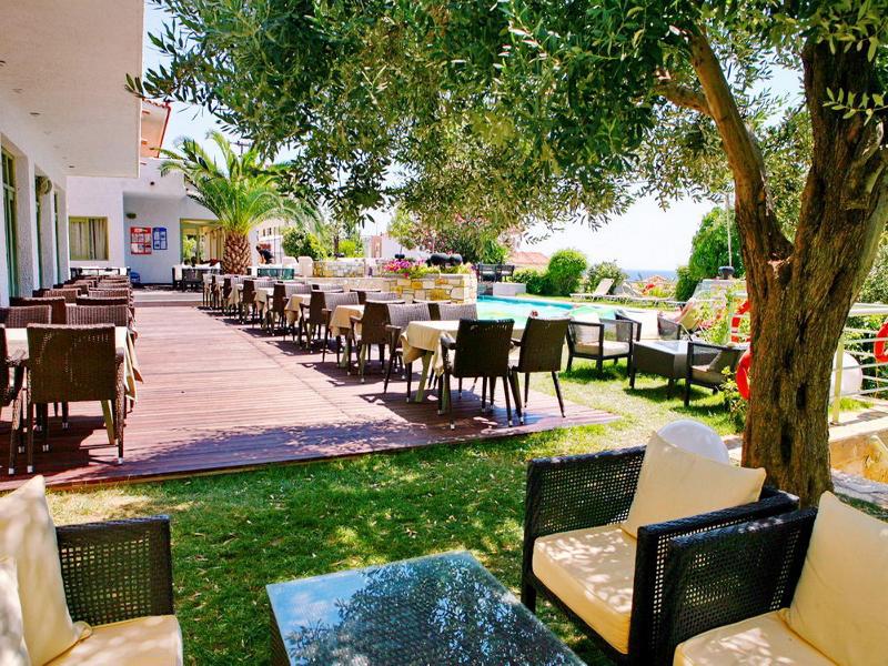 Sandy Bay Hotel Plomari Екстер'єр фото