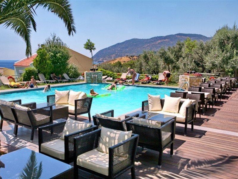 Sandy Bay Hotel Plomari Екстер'єр фото