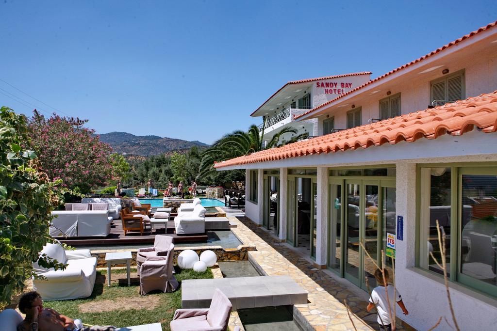 Sandy Bay Hotel Plomari Екстер'єр фото