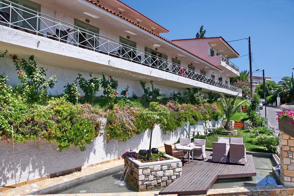 Sandy Bay Hotel Plomari Екстер'єр фото